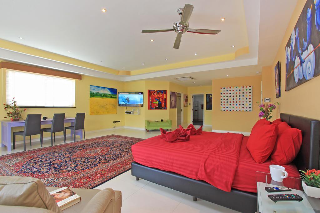 Sharrow Bay Villa Pattaya Exterior photo